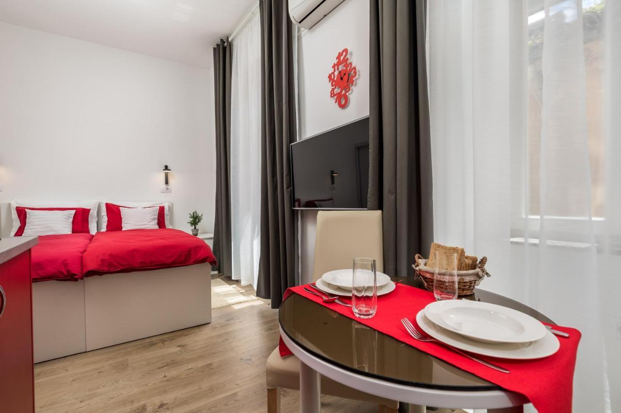 Quiet Center Apartments Rijeka Buitenkant foto